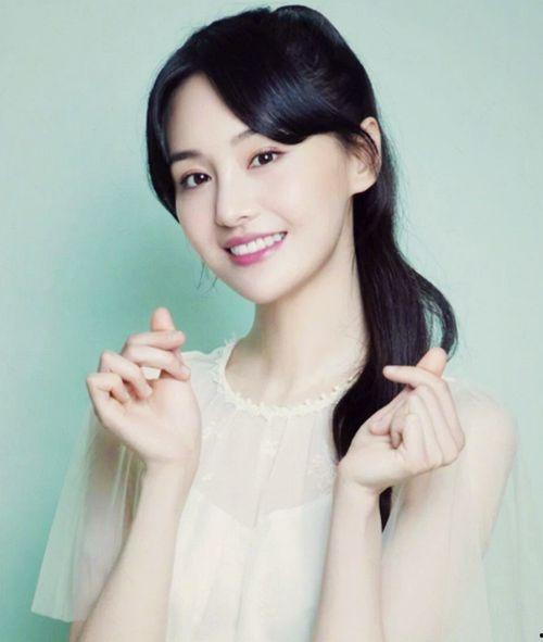 郑爽吃瓜娱乐圈视频,揭秘明星幕后故事 第2张 郑爽吃瓜娱乐圈视频,揭秘明星幕后故事 第2张