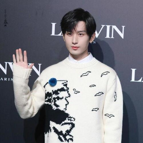 吃瓜娱乐成毅,吃瓜娱乐背后的实力派演员  第2张